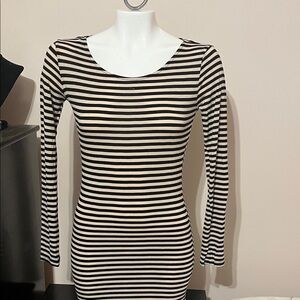 Forever 21 Black & Cream Striped Long-Sleeve Bodycon Dress